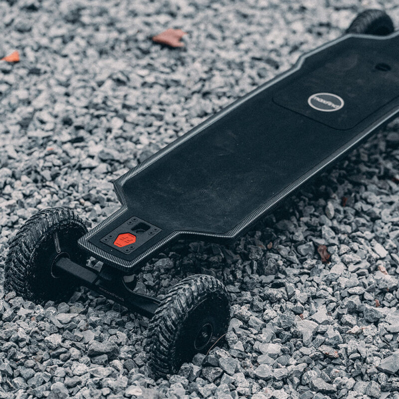 Maxfind FF Plus 36V/5.2Ah 2400W Electric Skateboard - Image 13