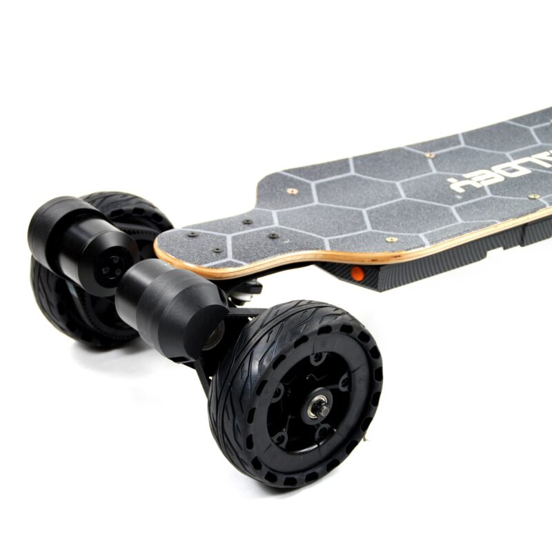 Raldey Bamboo V3S-AT Electric Skateboard - Image 5