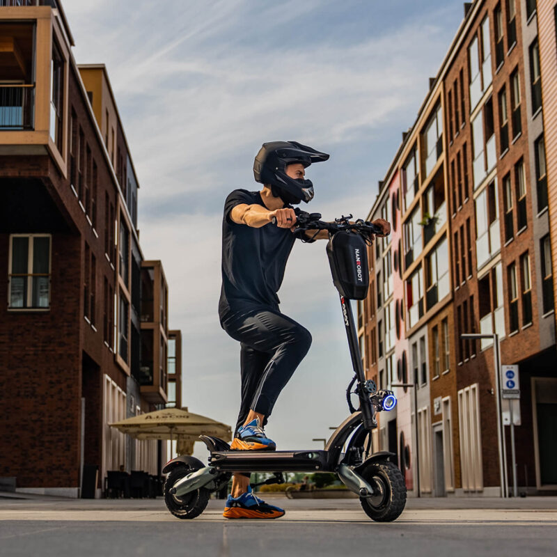 NANROBOT D6+ 2.0 52V/26Ah 2000W Electric Scooter - Image 12