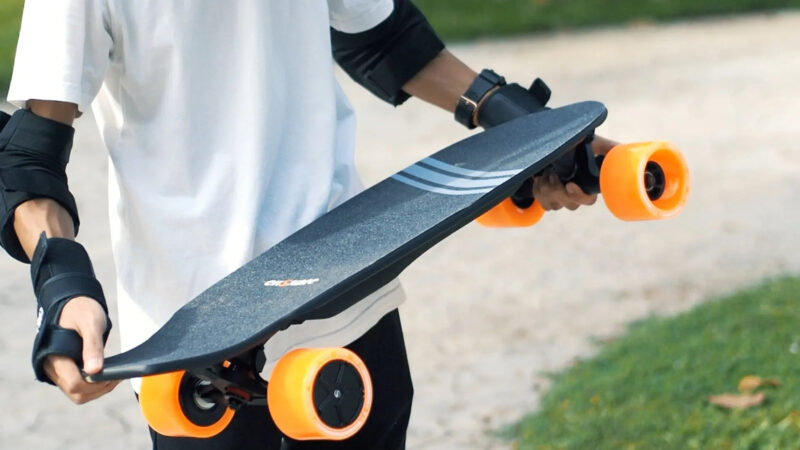 enSkate R3 MINI 36V/2.5Ah 900W Electric Skateboard - Image 7